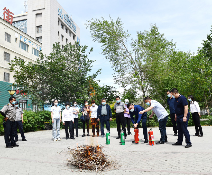 1657162687778693.jpg 5 圖為:北園春集團組織消防演練主題黨日活動_副本.jpg